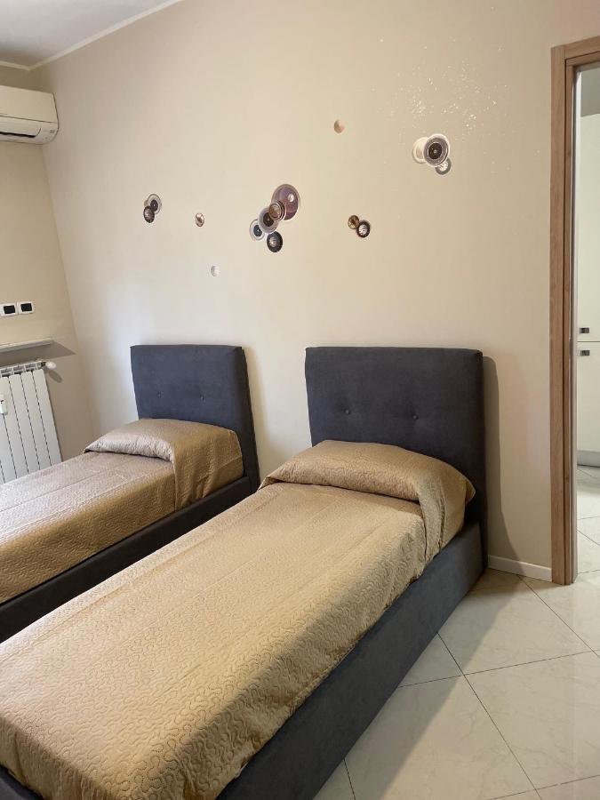 Casamagnolia Apartment Чернуско сул Навильо Екстериор снимка